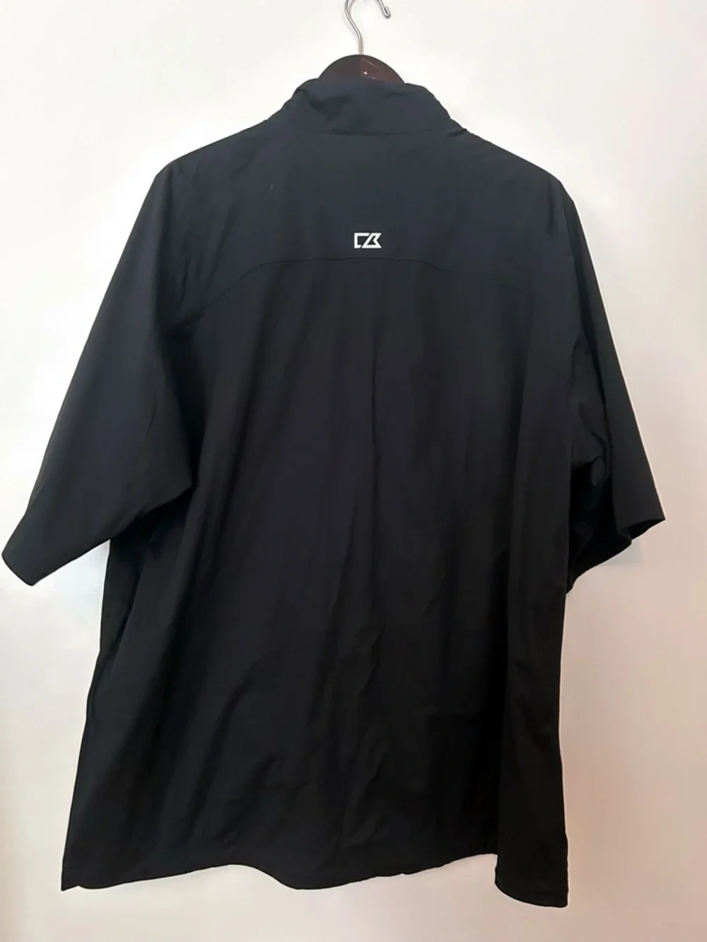 Cutter and buck black pullover short sleeve wind jacket